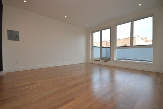 Primary Photo - 83 Winthrop St