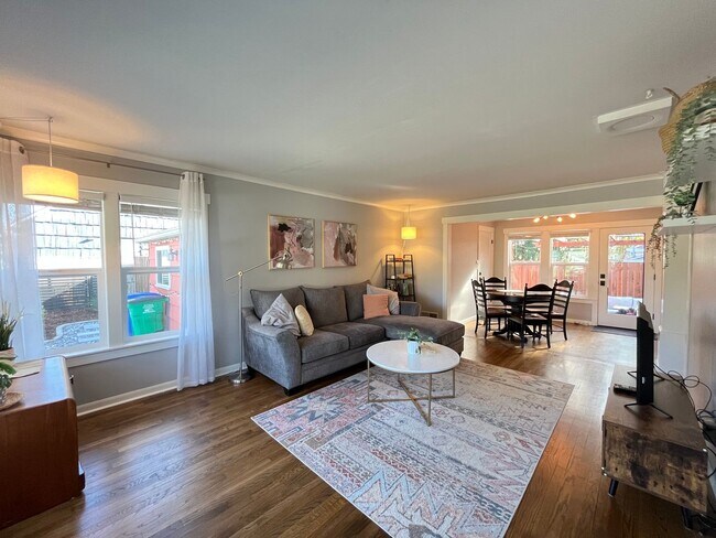 Foto del edificio - NE PDX 3Bed + 1Ba House in Parkrose Height...