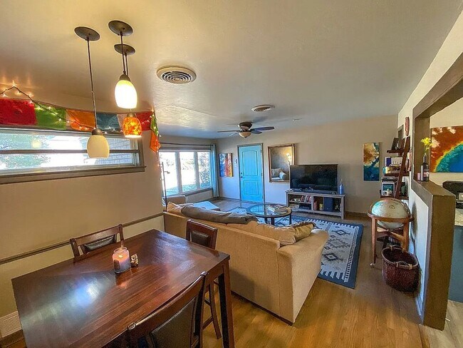 Building Photo - Spacious 3 bed 2 bath in Maedgen