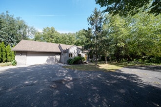 Building Photo - 14510 Gleason Lake Dr