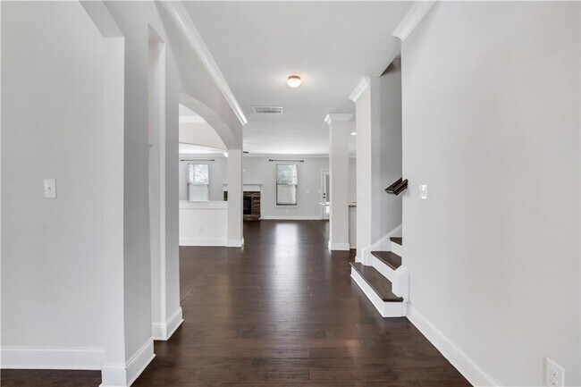 Building Photo - 1225 Polk Crossing