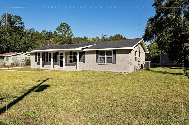 Foto del edificio - Beautifully Updated 4-Bedroom Home in West Mobile!