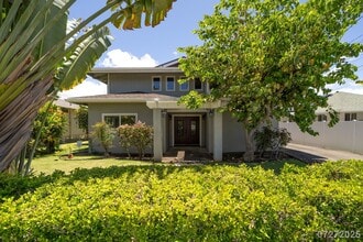 Building Photo - 237 Kihapai St