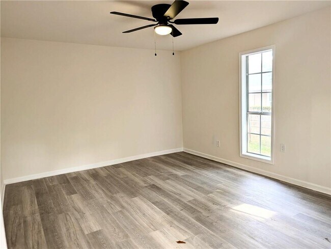 Foto del edificio - 3755 Pleasant Valley Rd