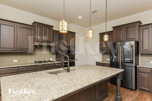 Building Photo - 15229 Holly Bay Ct