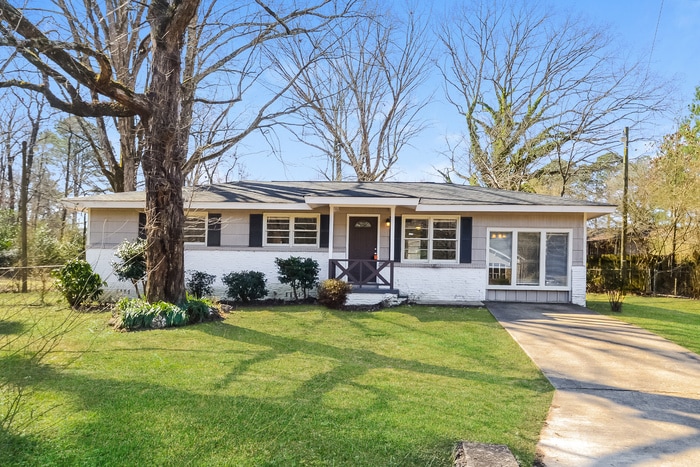 Primary Photo - 207 Polly Reed Rd NE