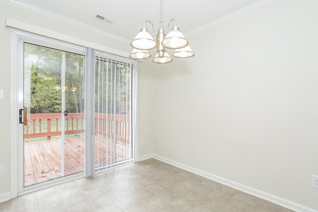 Building Photo - 3012 Emerald Meadow Ln