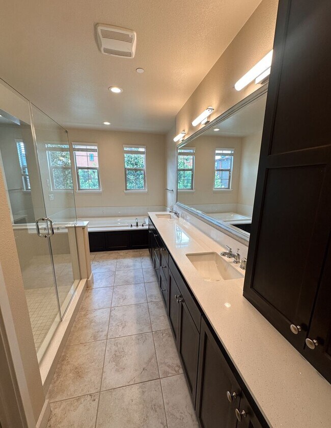 Building Photo - Sage Community Home Available Now!