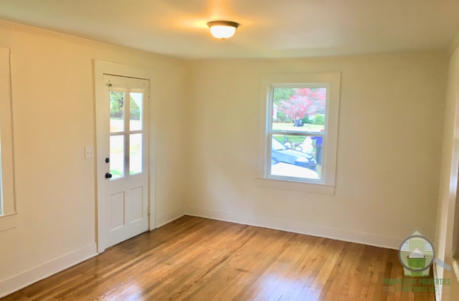 Photo - 111 Crane Ave House