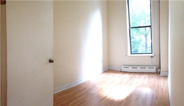 Building Photo - 12 E 126th St