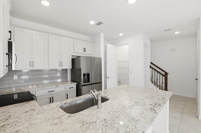 Photo - 11558 Buoy Pointe Pl Townhome
