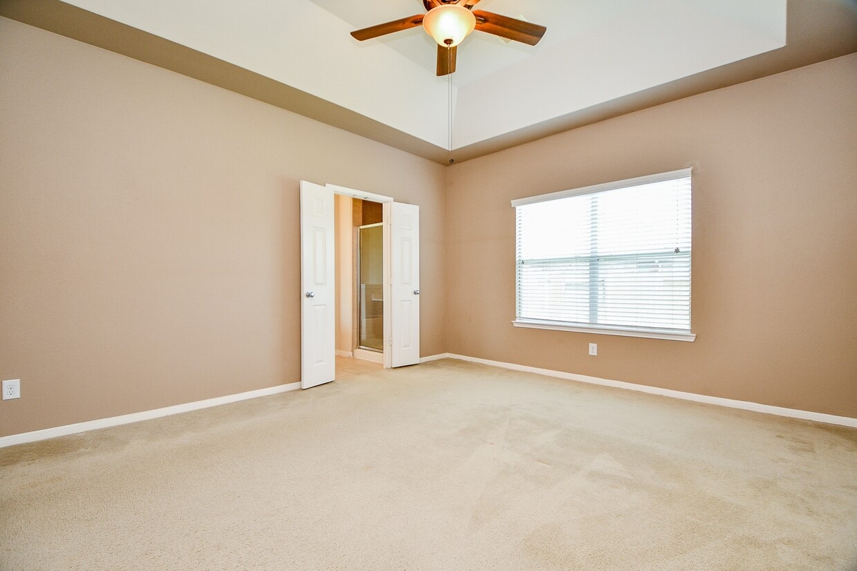 Building Photo - 21622 Crest Peak Way