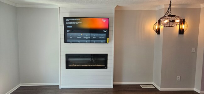 Building Photo - 1793 Bennigan Dr