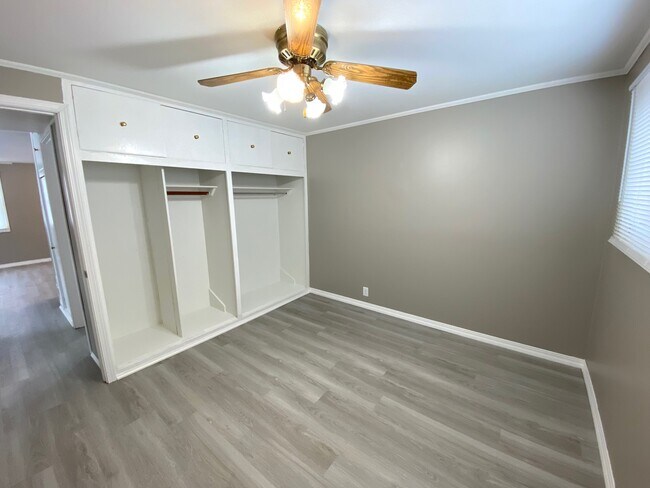 Large Closets! - 2908 S 51st St