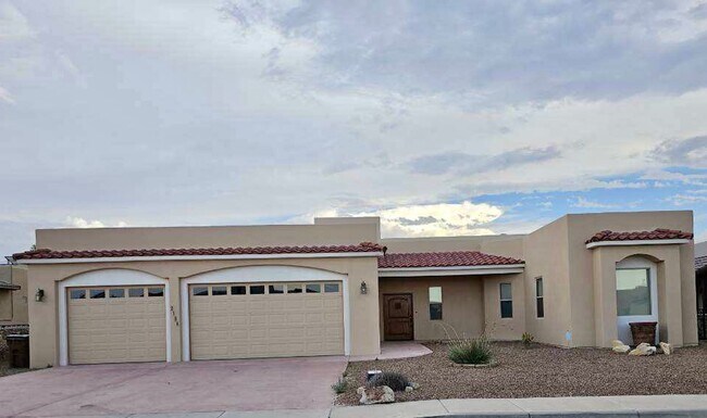 Building Photo - 2184 Sedona Hills Pkwy - Luxurious Custom ...