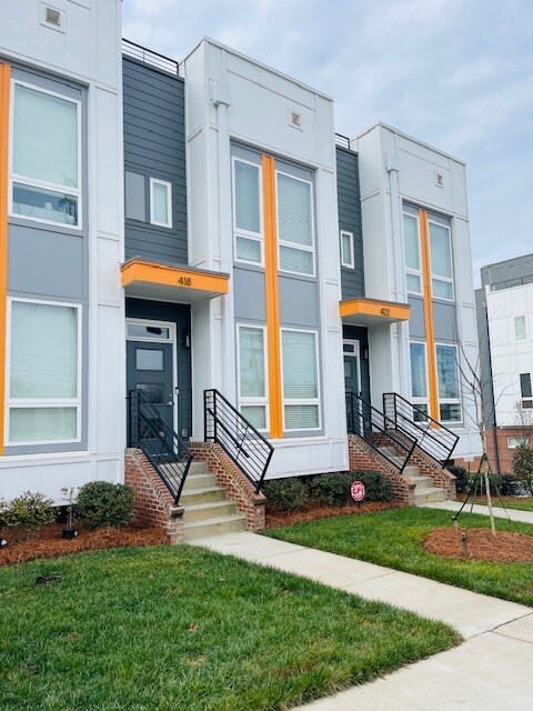 Foto principal - 418 Southend Crossing Ln