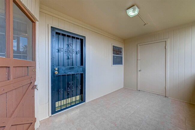 Foto del edificio - 7714 Renwick Dr