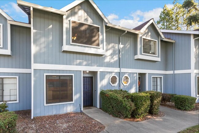 Foto del edificio - 7673 Lily Mar Ln