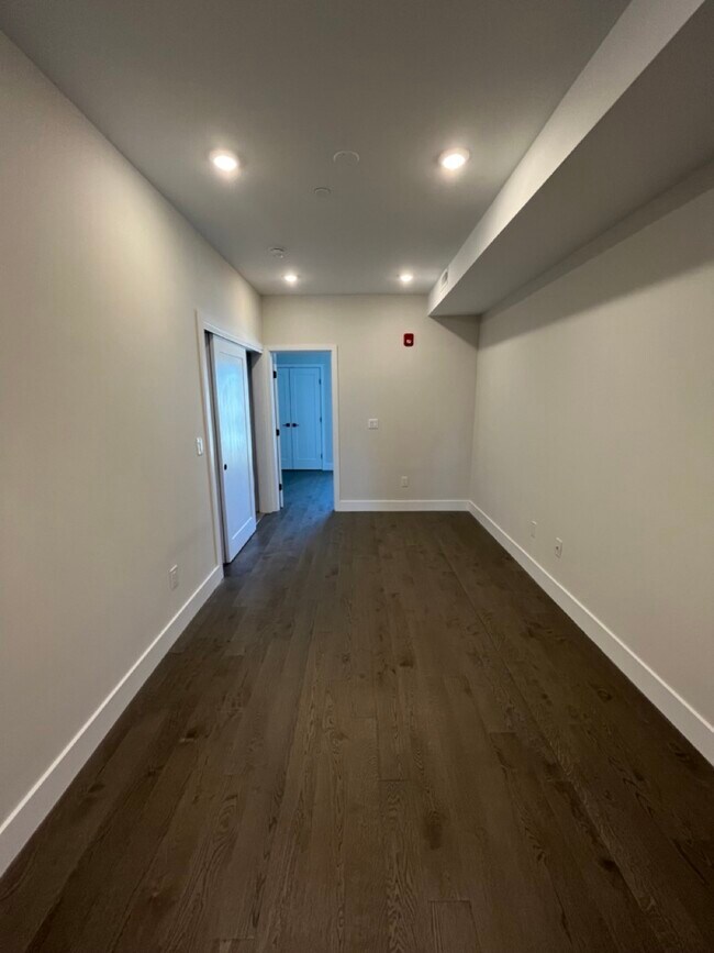 Foto del edificio - 2713 W Jefferson St