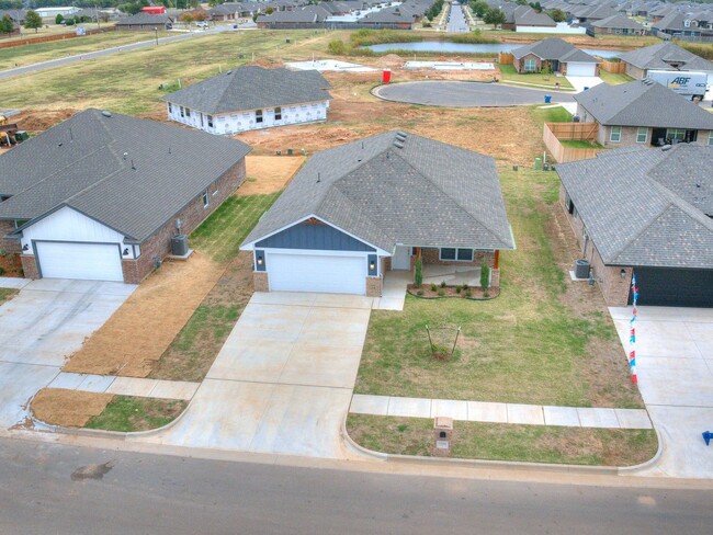 Building Photo - 1680 Addington Rd