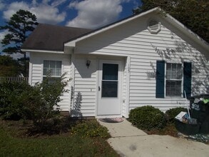 Building Photo - 105 White Ash Ln