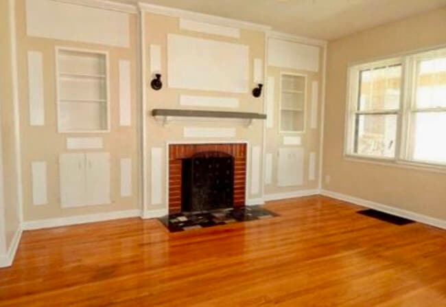 Foto del edificio - 79 N Layman Ave