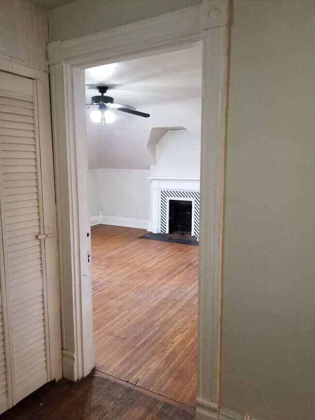 Foto del edificio - 1238 Garvin Pl