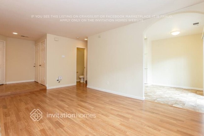 Building Photo - 1896 Premier Pl
