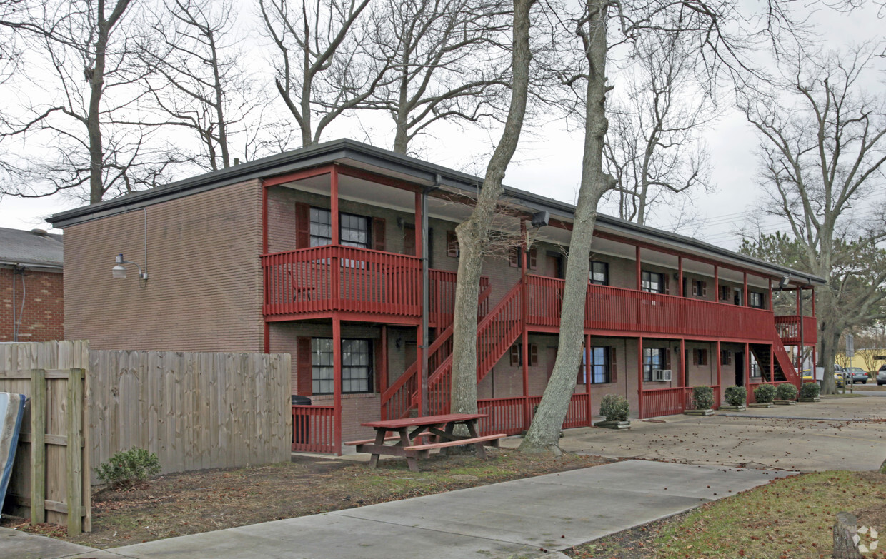 Building Photo - Horizon Housing