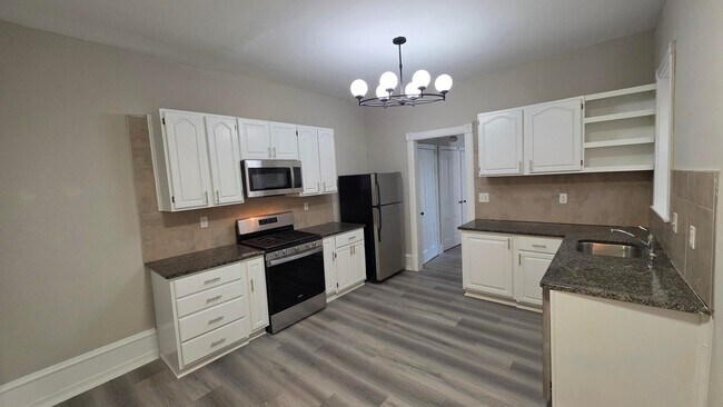 Foto del edificio - 637 N 32nd St