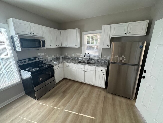 Building Photo - 813 Belleview Ave