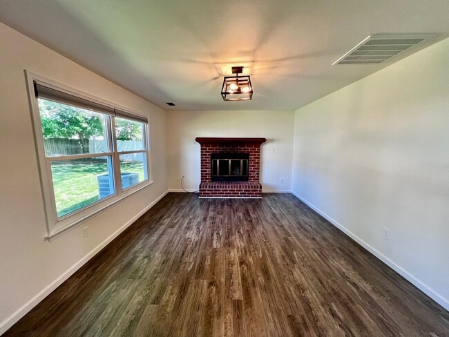 Foto del edificio - Charming Home in Ocean Lakes Community