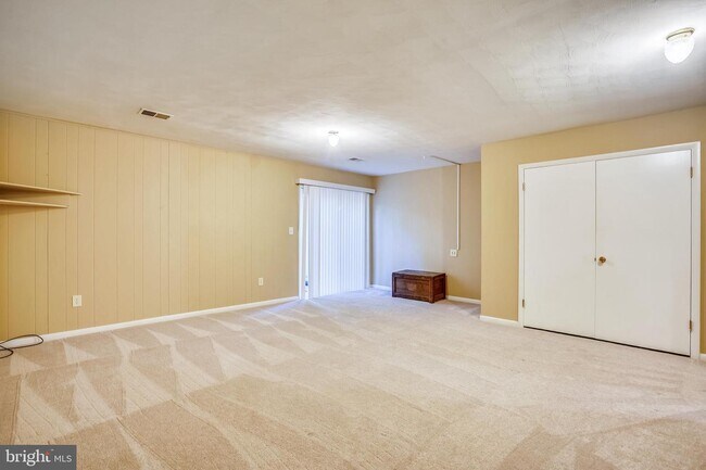 Building Photo - 1220 Gemini Dr