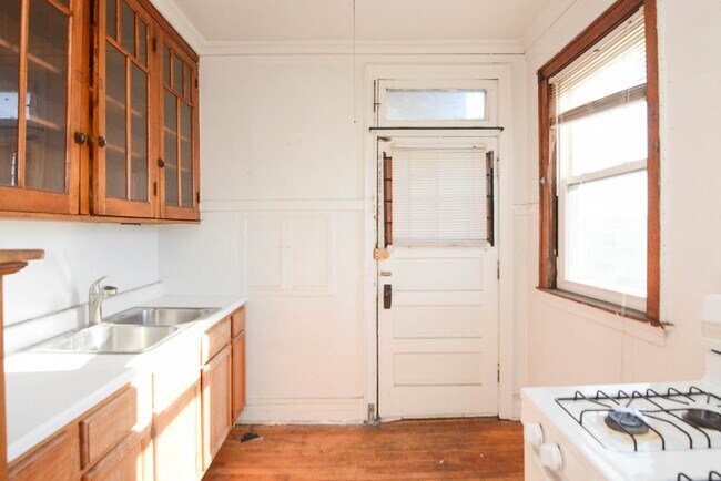 Foto del edificio - 4826 W Addison St