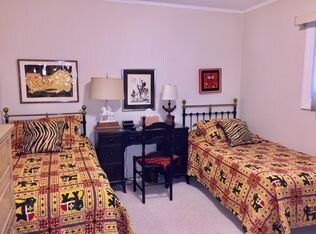 Foto del edificio - 81 Fort Amherst Rd