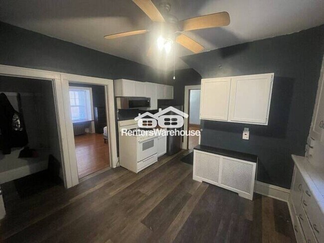 Foto del edificio - Urban living with historic charm in the heart of South Minneapolis