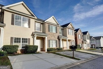 Building Photo - 2837 Laurel Ridge Cir