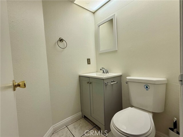 Building Photo - 21040 Parthenia St