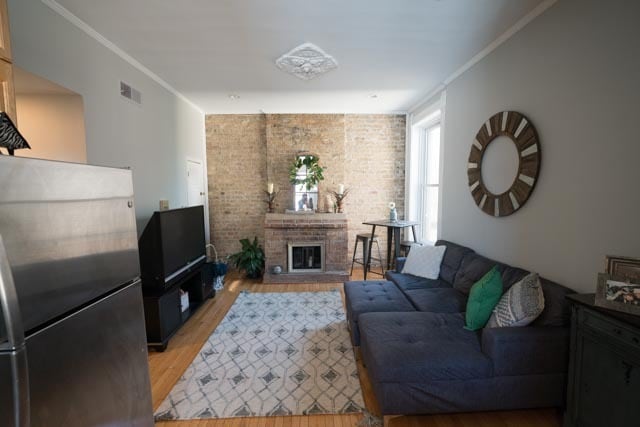 Living Room - 2121 N Sheffield Ave