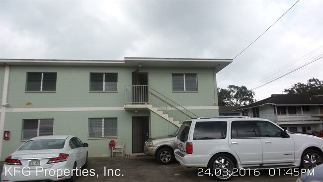 Building Photo - 175 Lakeview Cir