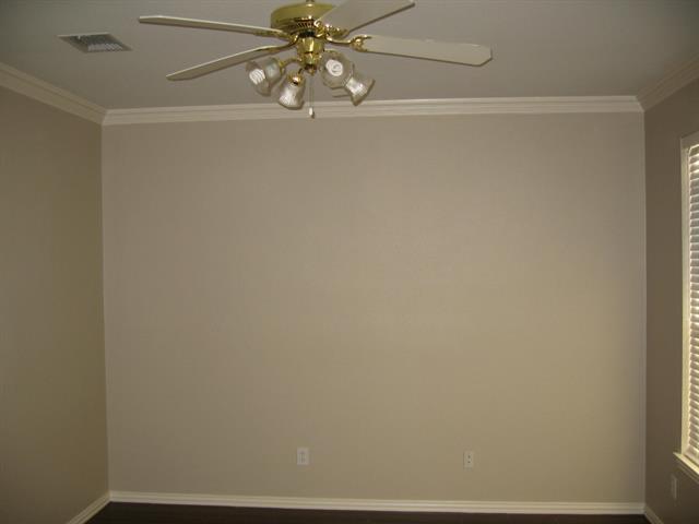 Building Photo - 130 Oakbend Dr