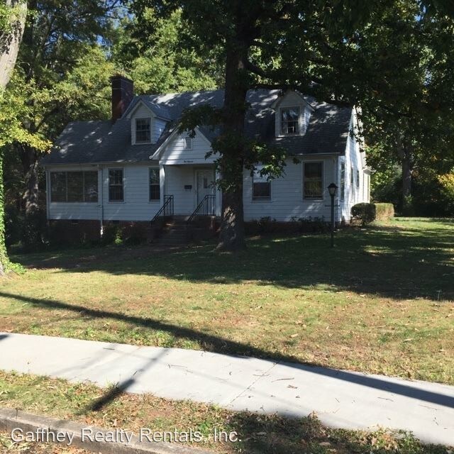 Building Photo - 4 br, 2 bath House - 211 Indian Hill