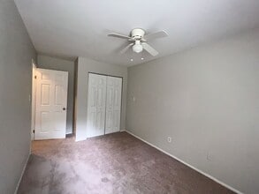 Building Photo - 1612 Darren Cir