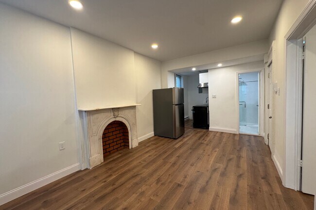 Foto del edificio - 30 E 127th St