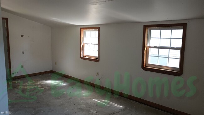 Building Photo - 3 br, 1 bath House - 1107 Johnson Street