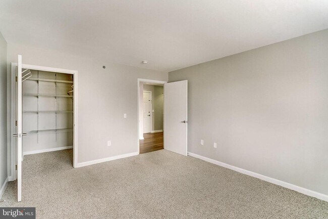 Building Photo - 2702 Lighthouse Point E