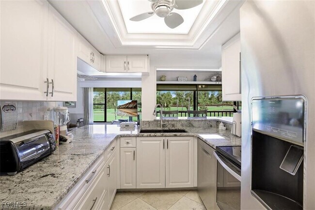 Foto del edificio - 5905 Trailwinds Dr