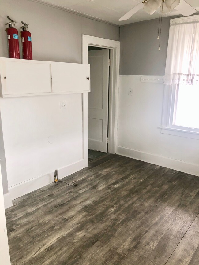 Foto del edificio - 1432 Lakeview Ave