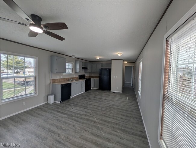 Building Photo - 235 Cedar Brook Dr