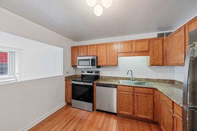 Building Photo - 211 E Ohio St